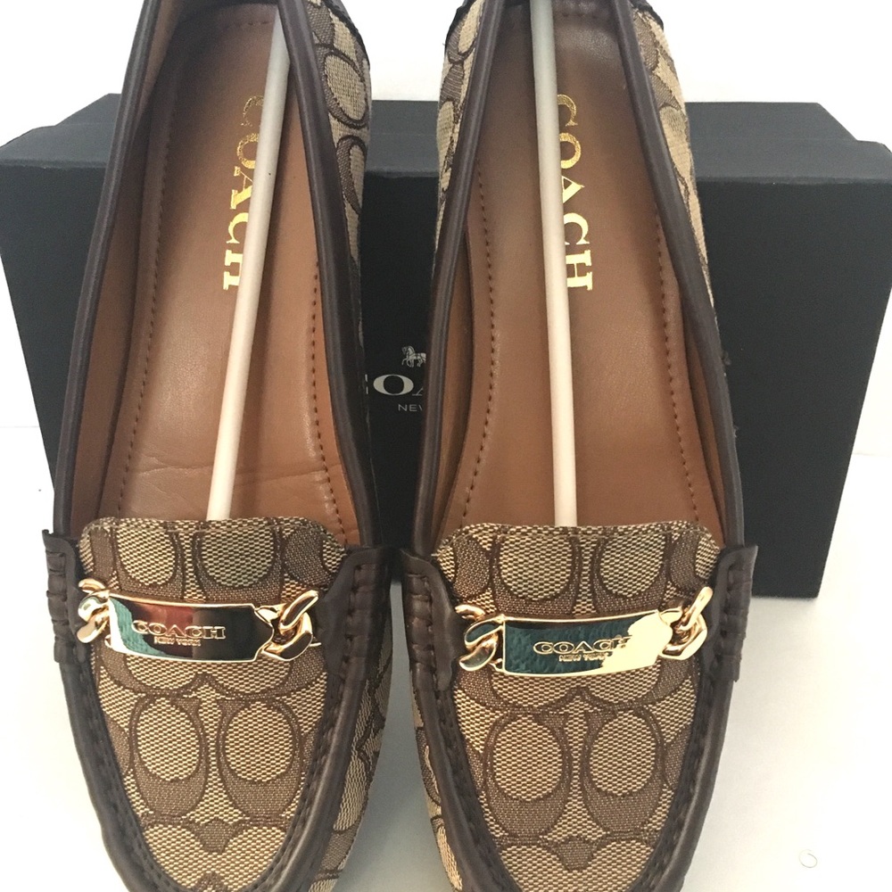 COACH Women's Sig C Jacqrd Size 8M Khaki-chestnut. - Picture 5 of 8